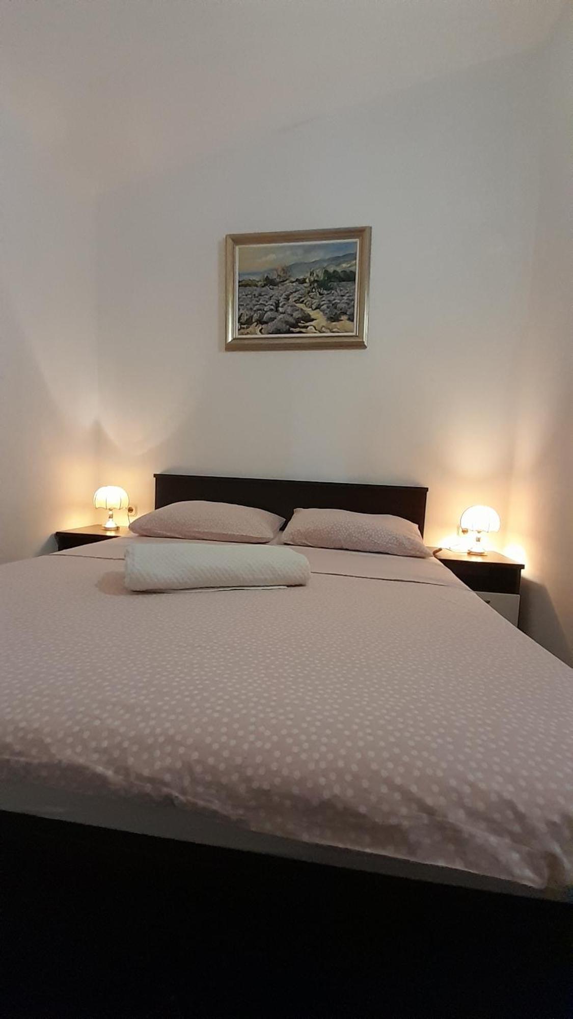 Apartmani Ivankovic Karlobag Cameră foto