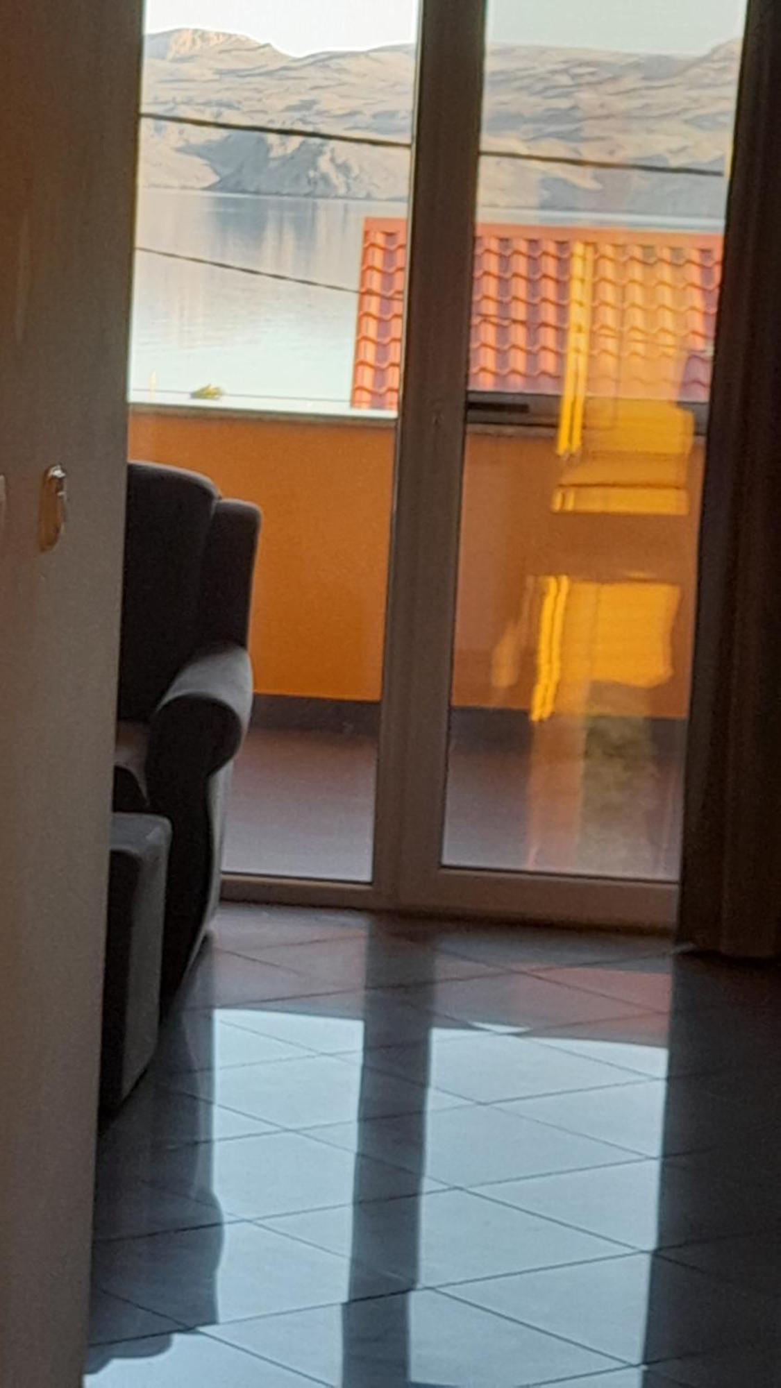 Apartmani Ivankovic Karlobag Cameră foto